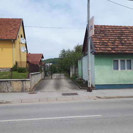 Apartamento Moj Dan Ogulin Exterior foto