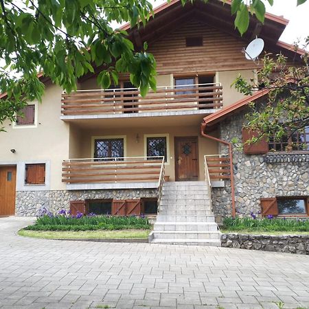 Apartamento Moj Dan Ogulin Exterior foto