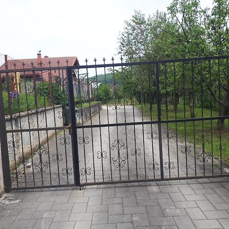 Apartamento Moj Dan Ogulin Exterior foto